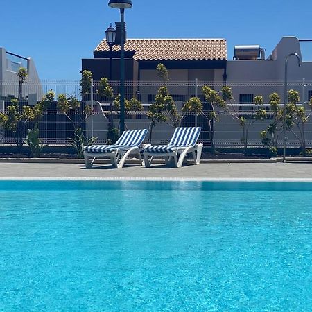 Sunny Luxury Apartment With Two Great Sunny - Level Terraces, Two Swimming Pools, In A New Complex Pueblo Majorero, Close To Fuerteventura Golf Club, Next To The Beach , Atlantico Shopping Mall And Casino In Caleta De Fuste Bagian luar foto