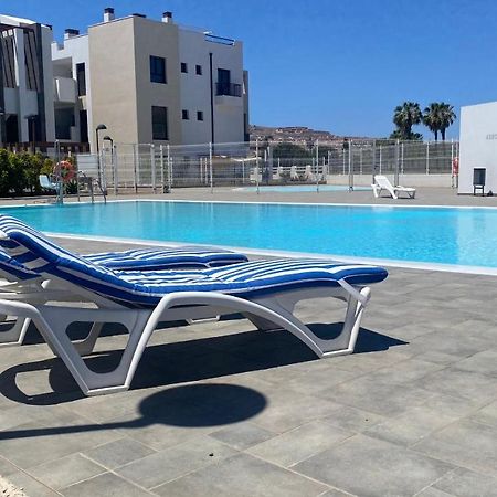 Sunny Luxury Apartment With Two Great Sunny - Level Terraces, Two Swimming Pools, In A New Complex Pueblo Majorero, Close To Fuerteventura Golf Club, Next To The Beach , Atlantico Shopping Mall And Casino In Caleta De Fuste Bagian luar foto