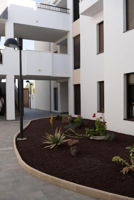 Sunny Luxury Apartment With Two Great Sunny - Level Terraces, Two Swimming Pools, In A New Complex Pueblo Majorero, Close To Fuerteventura Golf Club, Next To The Beach , Atlantico Shopping Mall And Casino In Caleta De Fuste Bagian luar foto