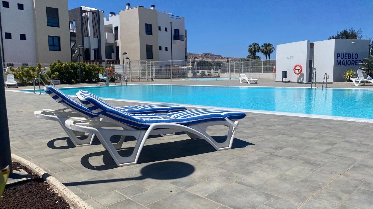 Sunny Luxury Apartment With Two Great Sunny - Level Terraces, Two Swimming Pools, In A New Complex Pueblo Majorero, Close To Fuerteventura Golf Club, Next To The Beach , Atlantico Shopping Mall And Casino In Caleta De Fuste Bagian luar foto