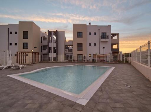 Sunny Luxury Apartment With Two Great Sunny - Level Terraces, Two Swimming Pools, In A New Complex Pueblo Majorero, Close To Fuerteventura Golf Club, Next To The Beach , Atlantico Shopping Mall And Casino In Caleta De Fuste Bagian luar foto